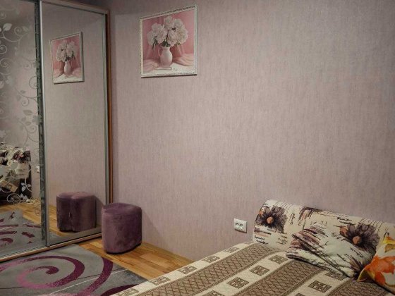 Сдам уютную  3-х к кв Бородинский м-н(10/10) Запорожье