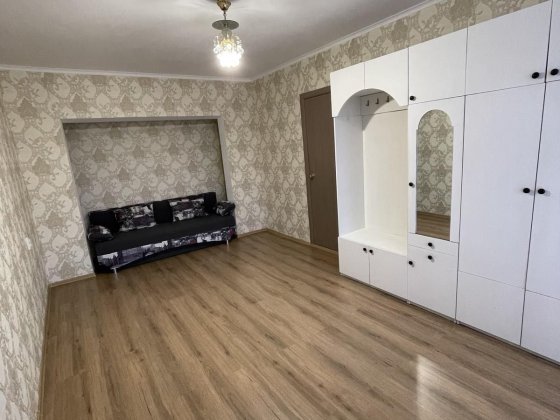 Оренда однокімнатної квартири, 4 південний. Власник. Запорожье