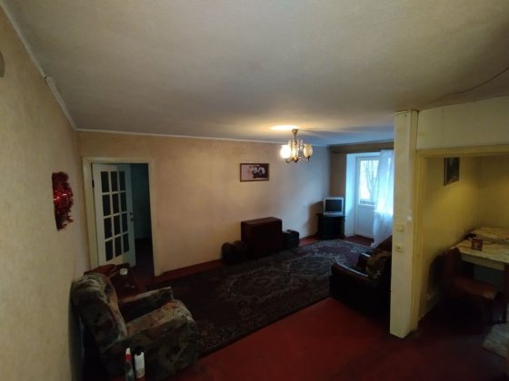 Сдам 2 ком. квартиру ж/м 12 квартал Днепр