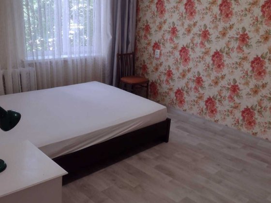 Свободна 1-к конец пр.Слобожанского-Правды техника мебель МПО 2/9эт Днепр