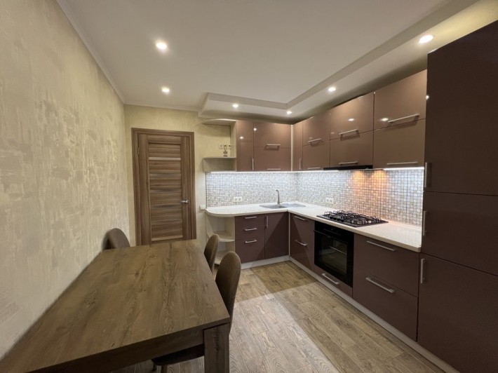 Оренда 1 кімнатноі квартири в центрі міста. - фото 1