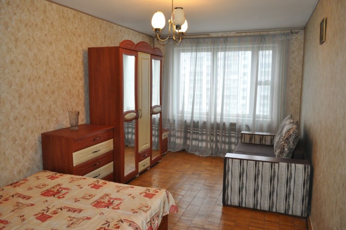 Однокімнатна, метро Оболонь,  Оболонська площа 3 - фото 1