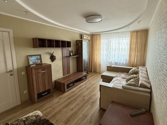 Оренда однокімнатної квартири (Водограйна 8) Запорожье