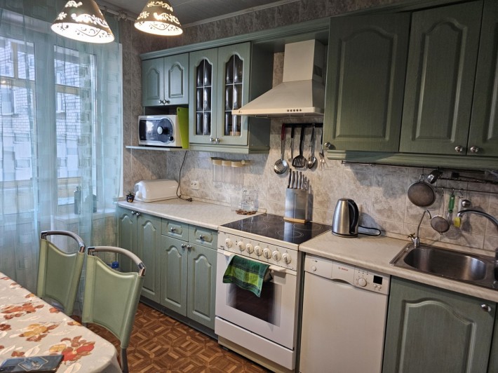 Сдам 3х комн. Правый берег Красный Камень Савкина - фото 1