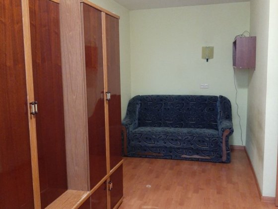 Гроденська 27, гостинка,  метро Чернігівська,  Азербайджанська Київ