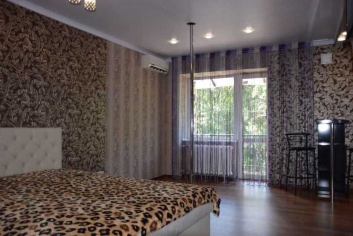 Оренда однокімнатної квартири , пр.Богдана Хмельницкого 32 - фото 1