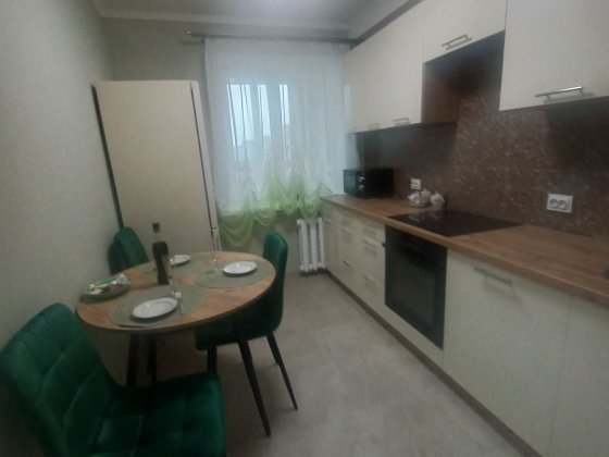 1 комнатная Гортоп первая сдача для чистоплотных людей, торг Запорожье