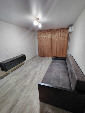 Здам однокімнатну квартиру з ремонтом.З меблями та побутовою технікою - фото 1