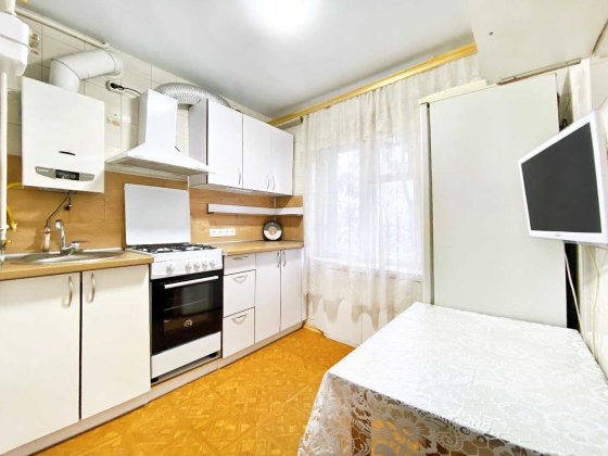 2 кім в ЦЕГЛІ середній поверх район ЦЕНТР (718804) Днепр