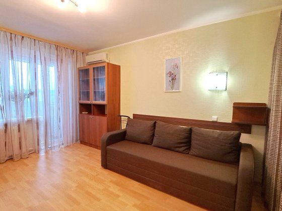 ЭКС  Сдается впервые 1- комн. кв-ра , Победе - 5, бульвар Славы. Днепр