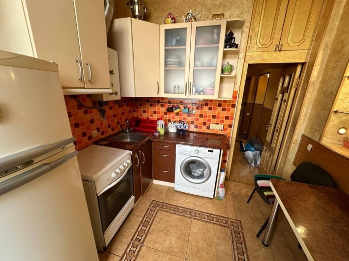 Оренда трикімнатної квартири в Центрі міста на Соборній зуп Театральна - фото 1