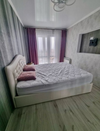 Сдаю 2 х комнатную Большую квартиру в Лесках / Киевская‼️ - фото 1