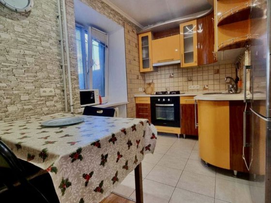 Сдаю 2 х комнатную Большую квартиру в ЦЕНТЕ/ 8-е Марта Миколаїв