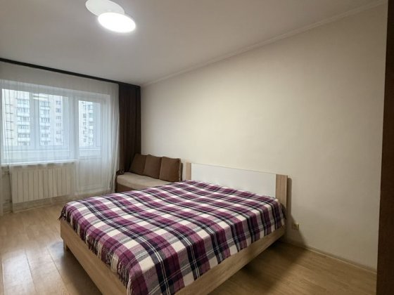 Довгострокова оренда Чорнобильська 17 Академгородок Київ