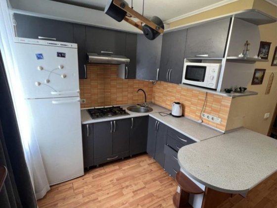 Ореда квартири  пр Червоноі Калини Львов