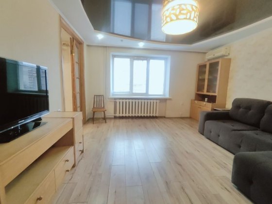 Сдам 2к квартиру на Красном Камне, кирпичный дом Дніпро