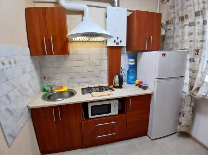 Терміново оренда 1 км квартири в центрі міста на Богуна - фото 1