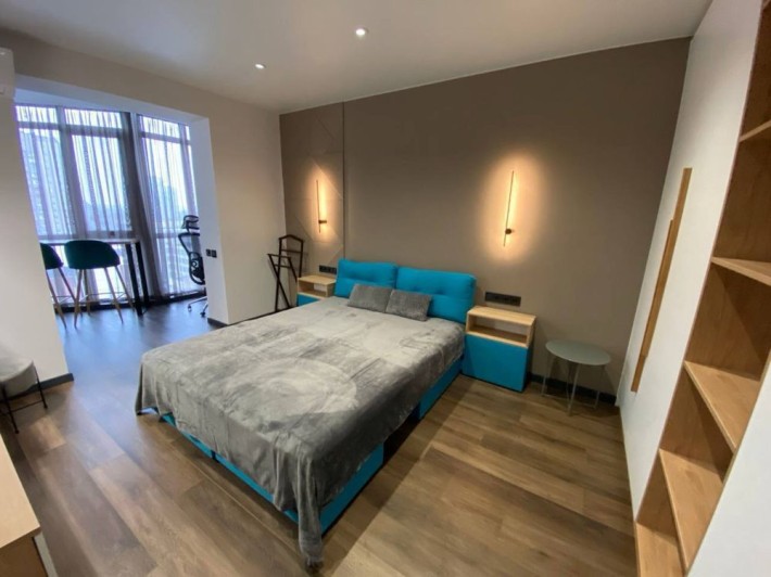 Сдам 3 ком квартиру в ЖК Ривер Парк Победа газовое отопление - фото 1