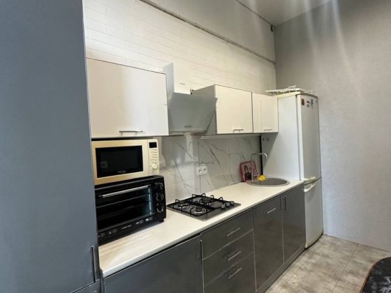 Средняя  3 х комн квартира с газоаой плитой Одесса