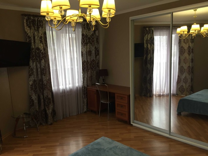 Сдам! Свою двухкомнатную квартиру в центре ул Пушкинская метро 1 мин - фото 1