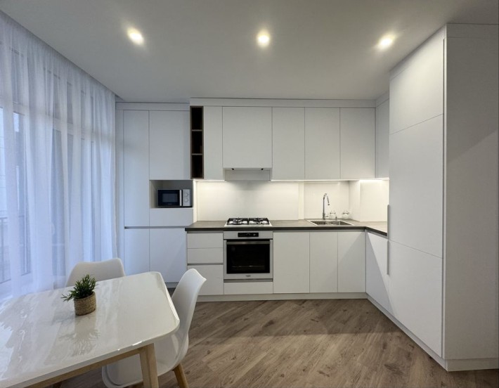 Оренда 2-кім. квартири у малоквартирній новобудові по вул. Мазепи - фото 1