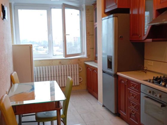 Сдам 3-комнатную квартиру, Северная 1, ул. Гвардейцев Широнинцев, 91 Харьков