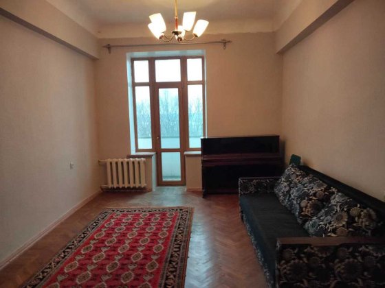 Сдам  просторную 2к  кв   м.Защитников  Украины, можно с животными Харків