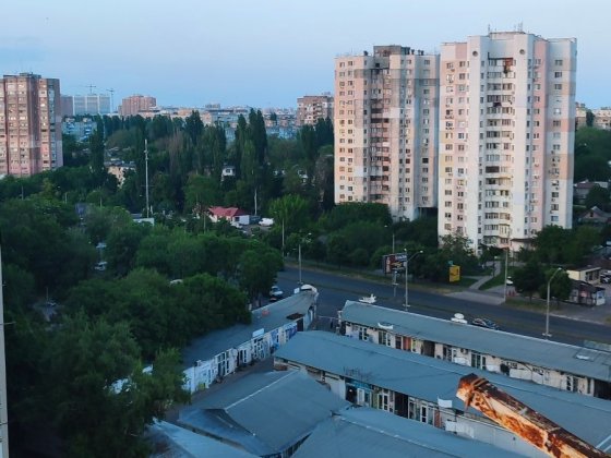 Сдам Срочно ! 2 шка раздельная на ТАИРОВА / по ул.Небесной Сотни 14\2 Одеса