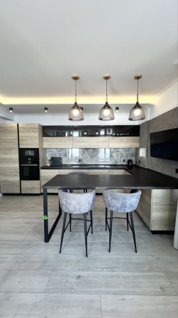 Аркадия ГЕНЕРАТОР Каманина 44 жемчужина 2 спальни+студия ВИДЕО - фото 1