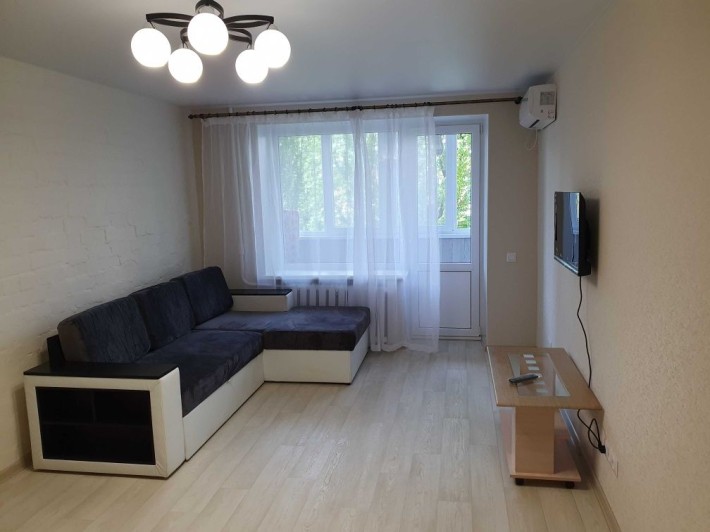 Сдам квартиру на Слобожанське - фото 1