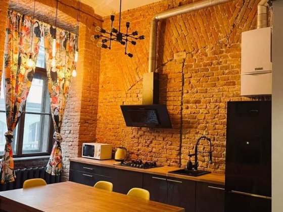 Оренда 1-кімнатної квартири+ простора кухня-студіо по вул. Валова. Львов