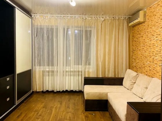 Сдам 2-к кв чешку 50 м2 с ремонтом пр Мира Левобережный-3 ТЦ Караван Днепр