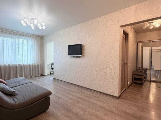 Сдам 3 ком. с евроремонтом, метро Салтовская (бывшая Героев Труда). Харків