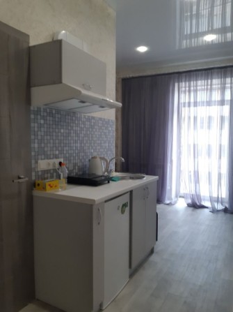 Сдам смарт квартиру с балконом ЖК мрия  ул.Халтурина 6 - фото 1