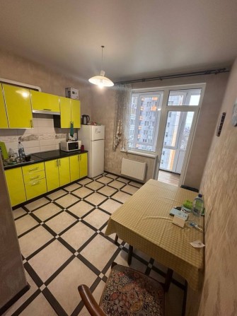 Однокомнатная квартира в центре города ЖК Апельсин - фото 1