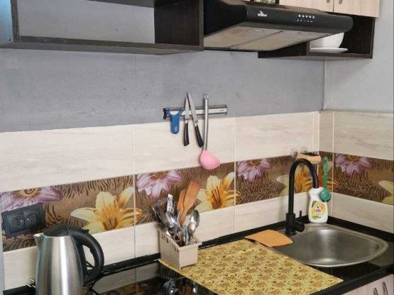 Сдам гостинку возле метро Метростроителей/Спортивная 4000 Харьков