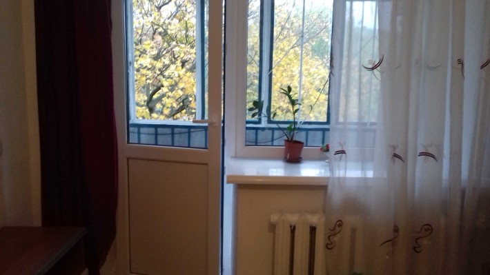 власник  кв-ра реальна Здам 1- кв-ру вул зелена  бл центр без комісії - фото 1