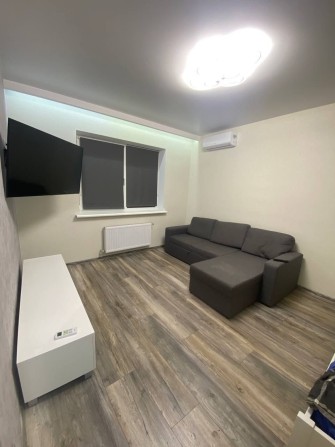 Сдам 1ую квартиру новострой 5-ая ст.Б.Фонтана ЖК "Сады Семирамиды" 10т - фото 1