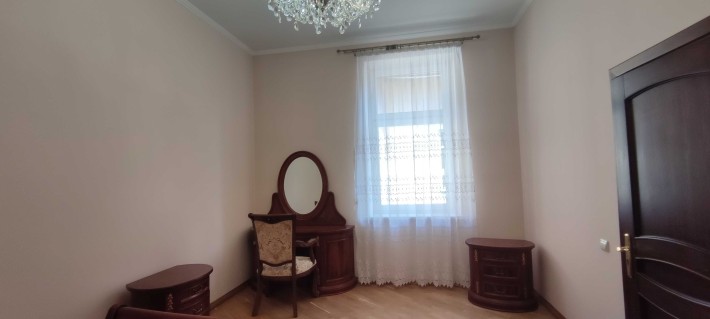 Оренда 1-кім. вул.Єфремова (початок) - фото 1