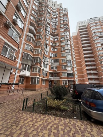 Сдаю 1 к квартиру ул Проценко 50 ЖК романовский - фото 1