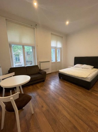 Оренда 1к квартири по вул. Листопадового Чину - фото 1