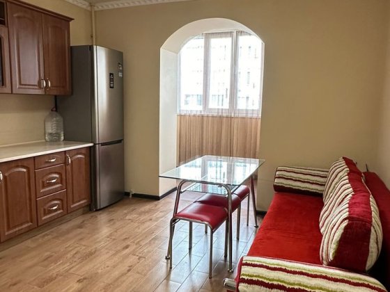 Чудова, крупногаборитна квартира в новобудові Николаев