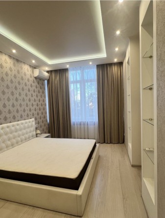 Сдам 2к квартиру в Центре ! Новый дом - фото 1