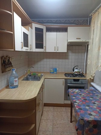 Здам квартиру біля метро Спортивна - фото 1