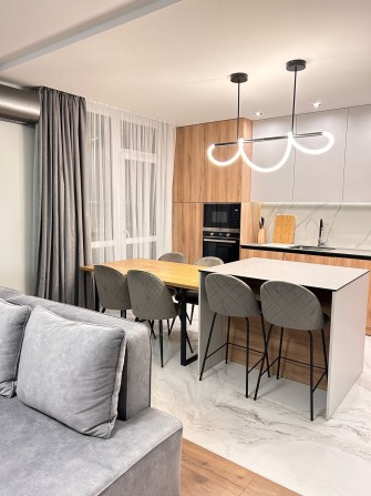 Оренда 2 кімнатної дворівневої квартири пр. Чорновола - фото 1