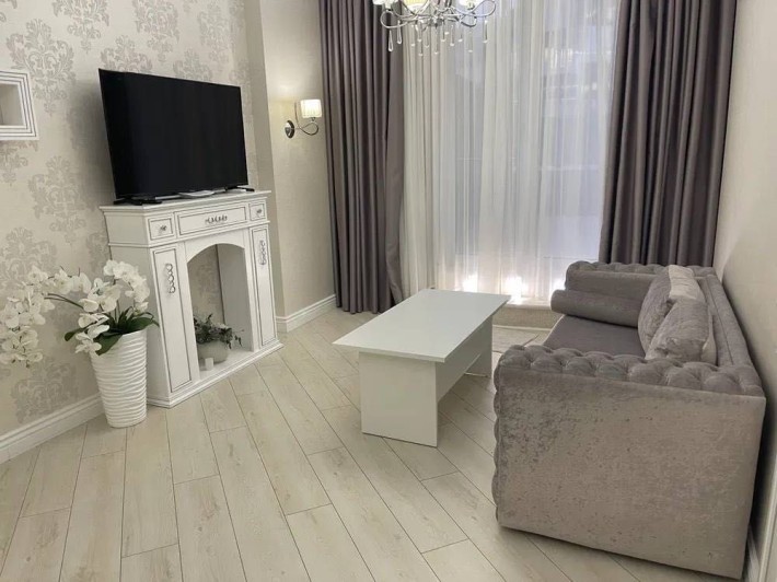 Аренда Классная 2комнатная квартира ТЕРРАСА,НИЗКИЙ ЭТАЖ,Гагарин Плаза! - фото 1