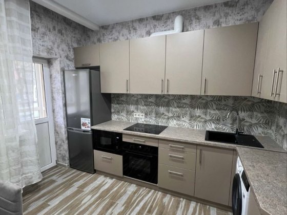 Реальная 1-ка на Защитников Украины, Спортивная, ул. Фесенковская 15 Харків