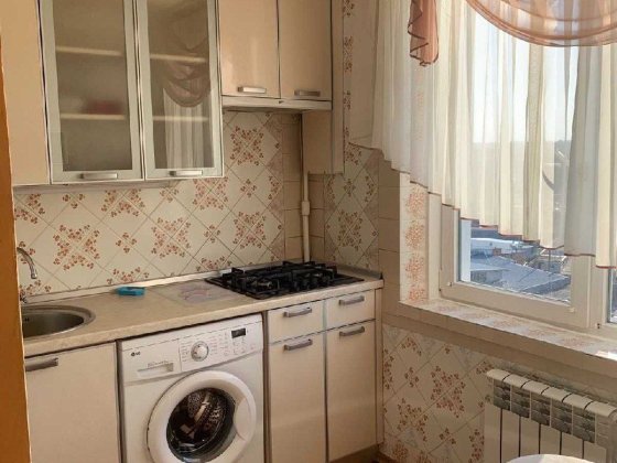 Аренда 2к.кв Героев Труда Харків