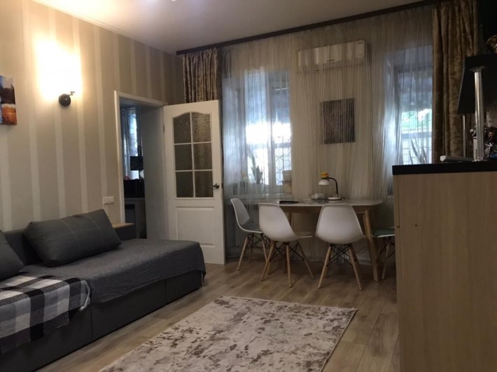 Сдам 2 ком. кв.+ гостиная, АГВ/ГАЗ, ул. Б. Хмельницкого/Мясоедовская - фото 1