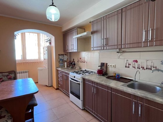 Сдам 3 комнатную квартиру на Сахарова. Одесса